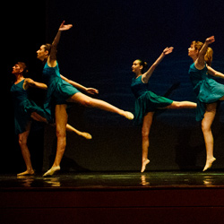 Danza Contemporánea en la Escuela de danza Charo Arlandis